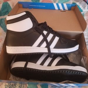 Adidas (Top Ten)